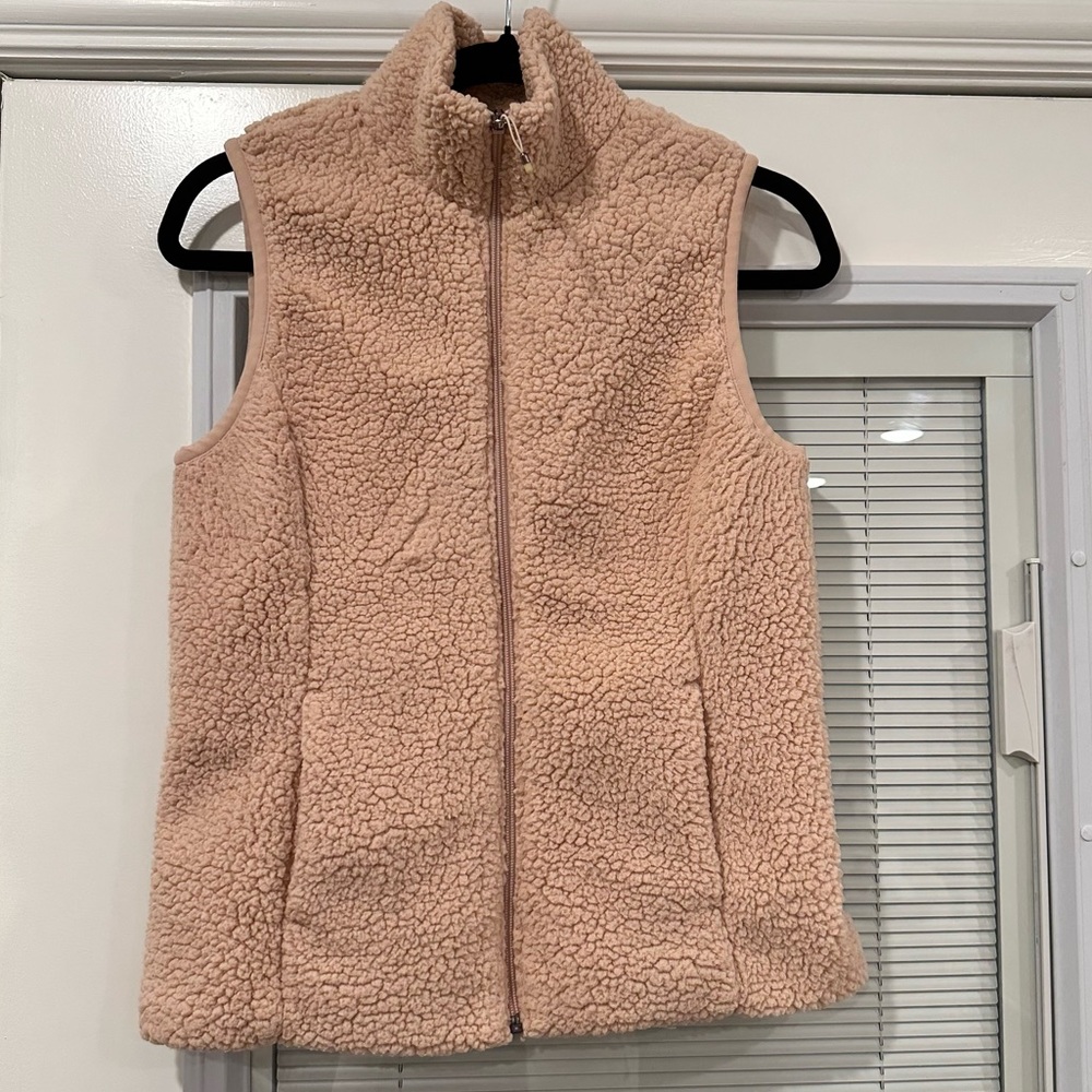 3/$20 Calia by Carrie Underwood Sherpa vest